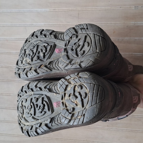 Girls THE NORTH FACE Chilkat Insulated Waterproof Winter Ankle Boots Pink Laces - Picture 7 of 15
